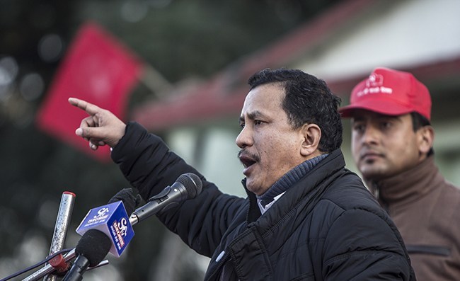 पक्राउ परेका नेता कार्यकर्तालाई रिहा नगरे संघर्ष गर्ने विप्लवको चेतावनी