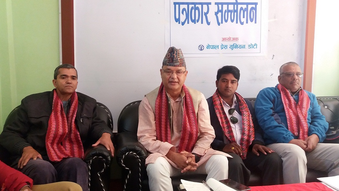 सुदूरपश्चिम सरकार ‘भ्रष्टाचार’ होईन ‘लुट’ मच्चाईरहेको छः रावल