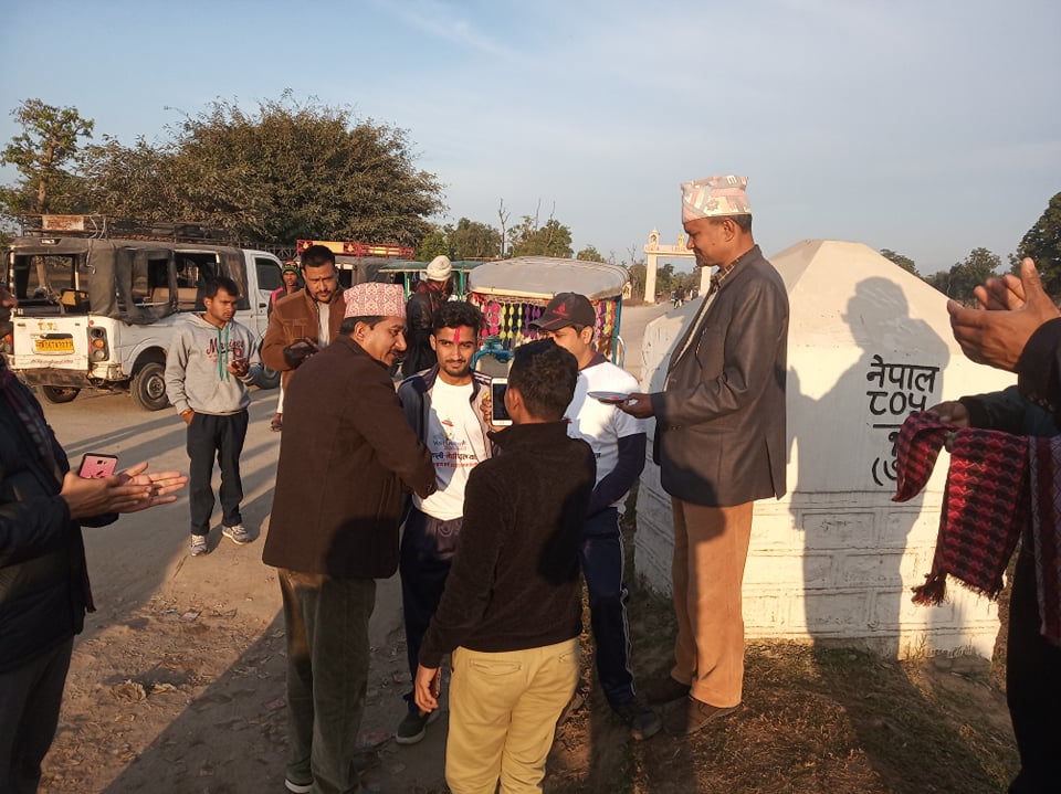 झापाली युवाको महाकाली मेची पैदल यात्रा सुरु