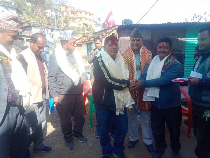 युवा संघ जिल्ला सह-संयोजक सहित पुरै टोल कांग्रेसमा प्रवेश