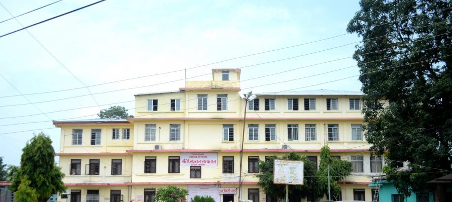 आईसोलेसन भरिएको भन्दै सेती अस्पतालले कोरोना संक्रमित भर्ना लिएन