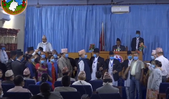 प्रतिपक्षीलाई पेलेरै बजेट पारित गर्दै सुदूरपश्चिमको प्रदेश सभा अनिश्चित कालका लागि स्थगित