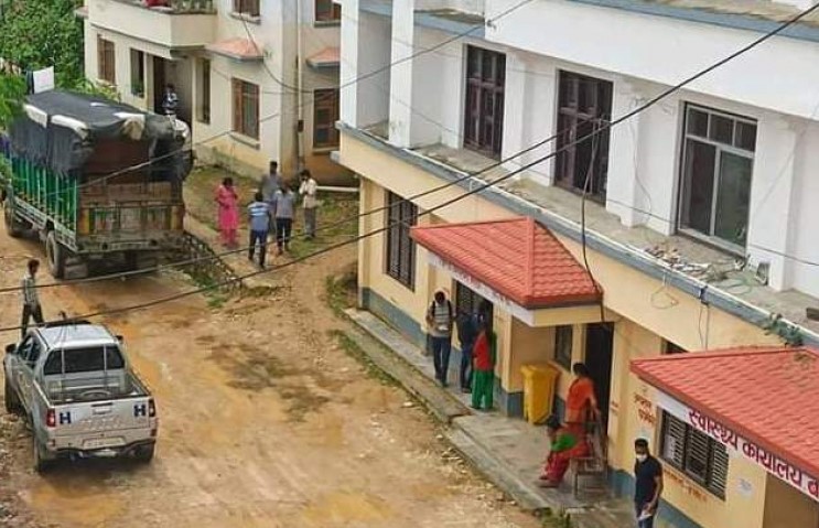 बैतडीमा पीसीआर मेसिन पुग्यो, भदौ दास्रो सातादेखि सञ्चालन हुने