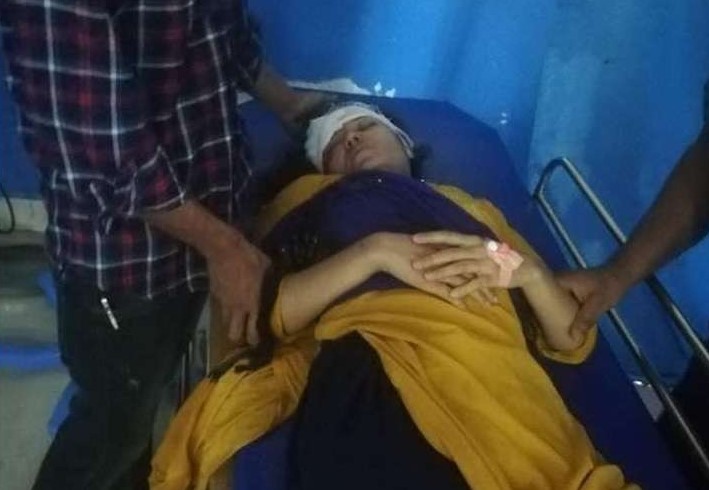 दुर्घटनामा घाइते सांसद थापालाई थप उपचारकालागि काठमाण्डाैं लगिदै