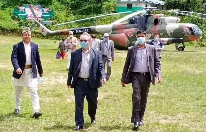 गृहमन्त्री थापासहितको टोली बाजुरामा