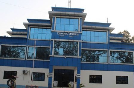 कैलालीमा प्रहरी प्रमुख सहित २२ जनालाई कोरोना संक्रमण पुष्टि, संक्रमित प्रहरीको संख्या २ सय २८ पुग्यो