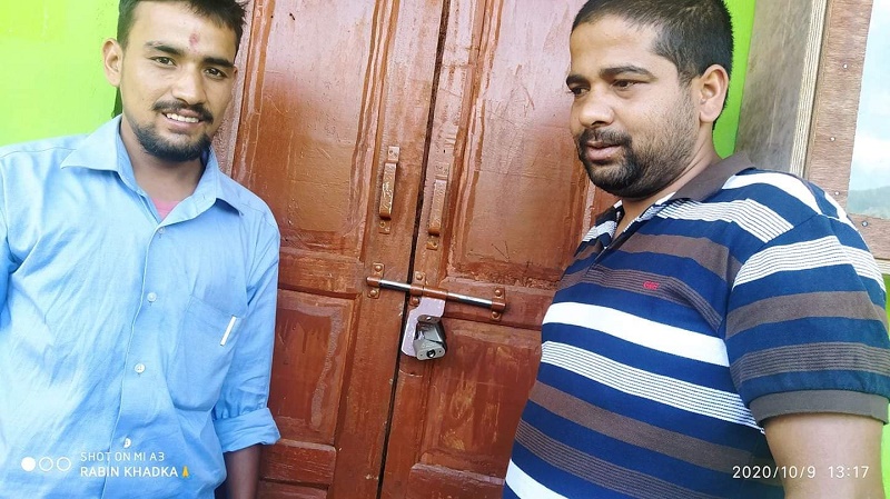 पिकनिक खान गएको भन्दै पुर्बीचौकी गाउँपालिकामा तालाबन्दी