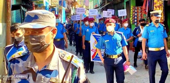 कोरोना रोकथामका लागी दार्चुलामा प्रहरीले सक्रियता बढायो