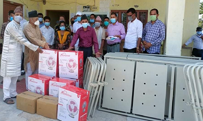 पूर्व मन्त्री साउँदले गृह जिल्ला कञ्चनपुरमा स्वास्थ्य सामाग्री पठाए