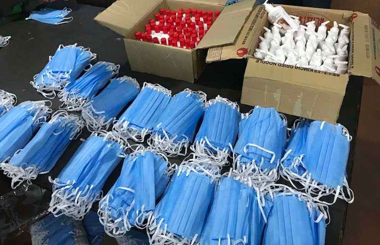 बोगटान फुड्सिल गाउँपालिकालाई १३ लाखबढीको स्वास्थ्य सामग्री हस्तान्तरण