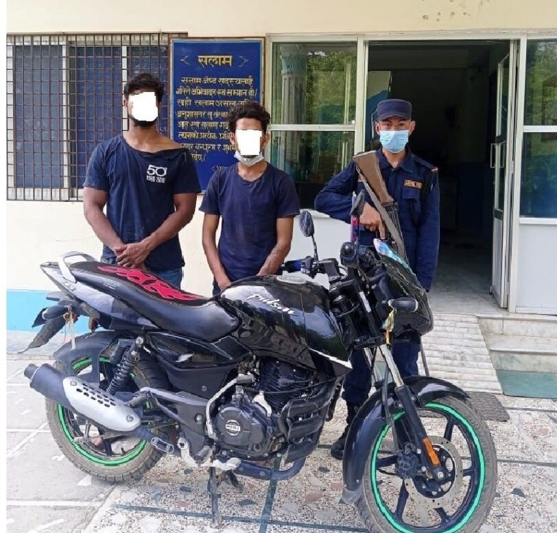 भजनीबाट लागुऔषध ब्राउन सुगर सहित २ जना पक्राउ