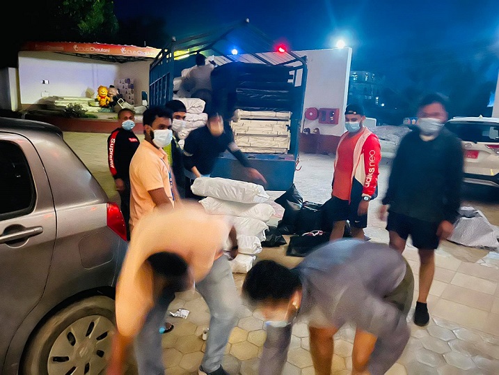 ह्युमानिटी फाउण्डेसनले बैतडीमा ४५ थान अक्सिजन सिलिण्डर सहित स्वास्थ्य सामाग्री पठायो