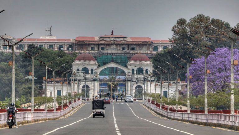 कोरोना संक्रमण बढेपछि स्मार्ट लकडाउनको तयारी