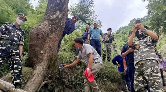 दार्चुला तुइन घटना : सात दिनपछि घटनास्थलमा छानबिन टोली पुग्दा स्थानीयले गरे प्रदर्शन