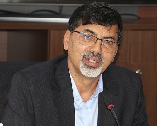 शेयर बजारको विकृतिबारे अध्ययन भइरहेको छ : अर्थमन्त्री शर्मा