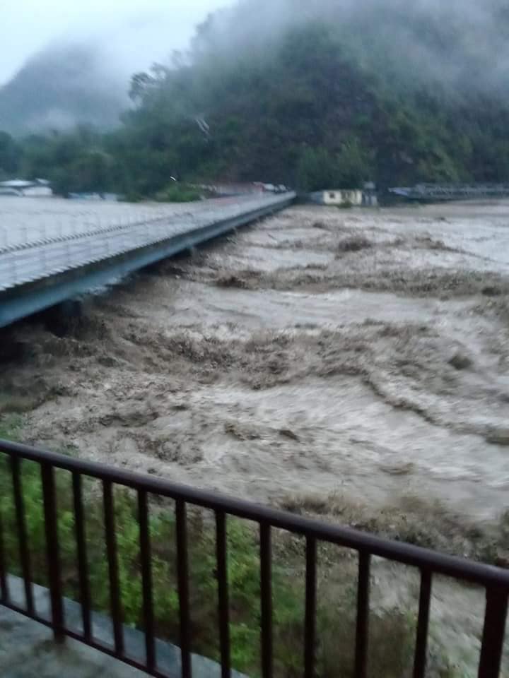 सुदूरपश्चिममा जहीँतहीँ भीषण बाढी