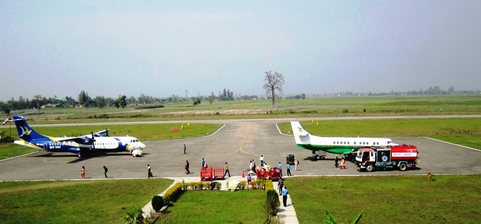 समिट एयरको जहाजमा समस्या, धनगढी विमानस्थल अवरुद्ध