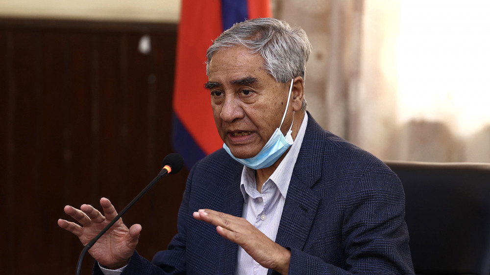 देउवाको पछिल्लो रणनीति : पौडेल समूह फुटाउने, कोइराला परिवार फकाउने