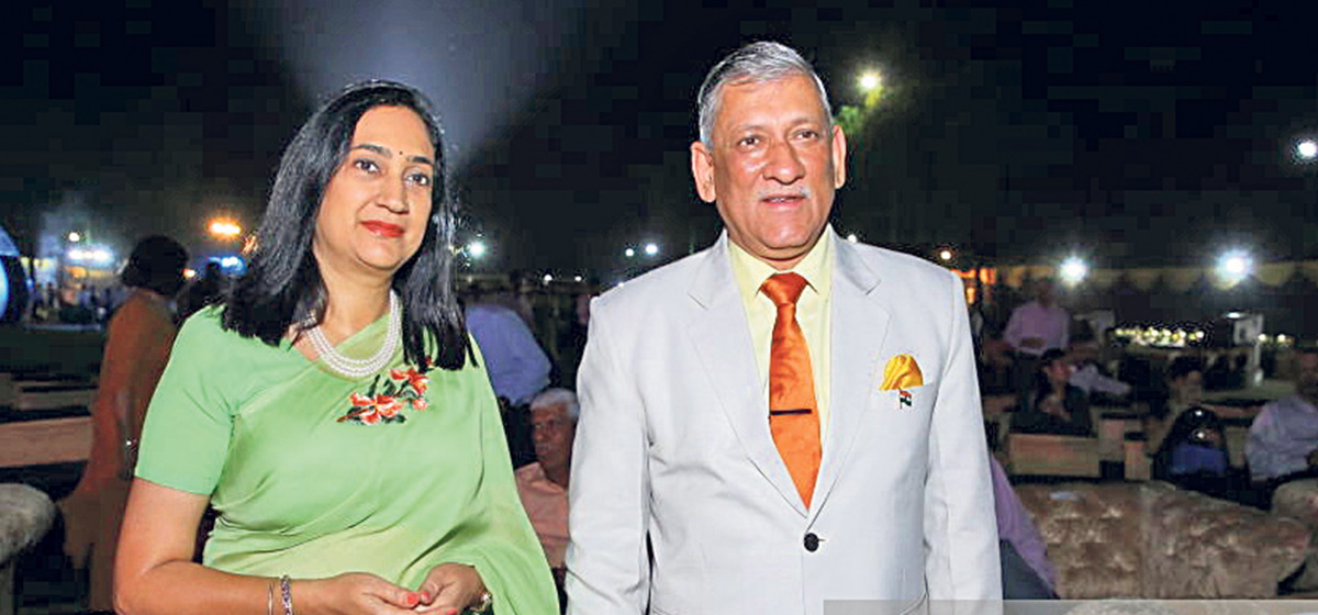 हेलिकोप्टर दुर्घटनामा भारतीय रक्षा प्रमुख रावतको निधन