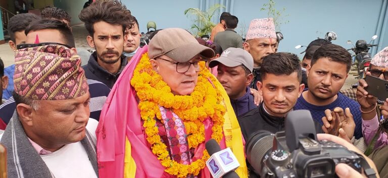 पार्टी एकढिक्का बनाउने र आउँदा निर्वाचन कांग्रेस जिताउने अभिभारा पुरा गर्छुः सभापति बलायर