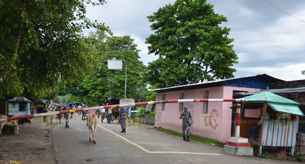 कञ्चनपुरमा कोरोना बढेपछि भारत आवातजावत गर्न रोक