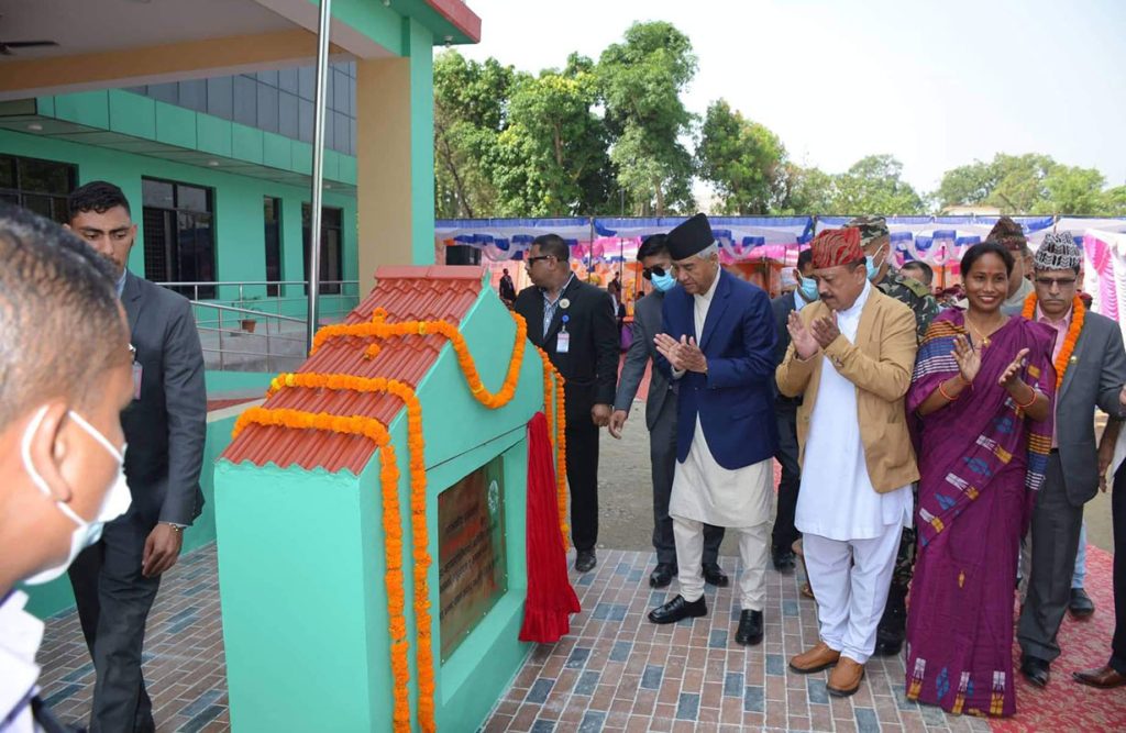कैलालीको गेटा मेडिकल कलेज छिट्टै सञ्चालनमा ल्याउने- प्रधानमन्त्री देउवा