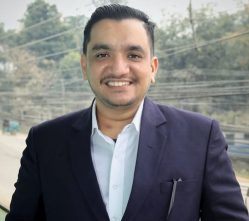 धनगढीको फाप्ला क्रिकेट मैदान निर्माण समितिको अध्यक्षमा शाही