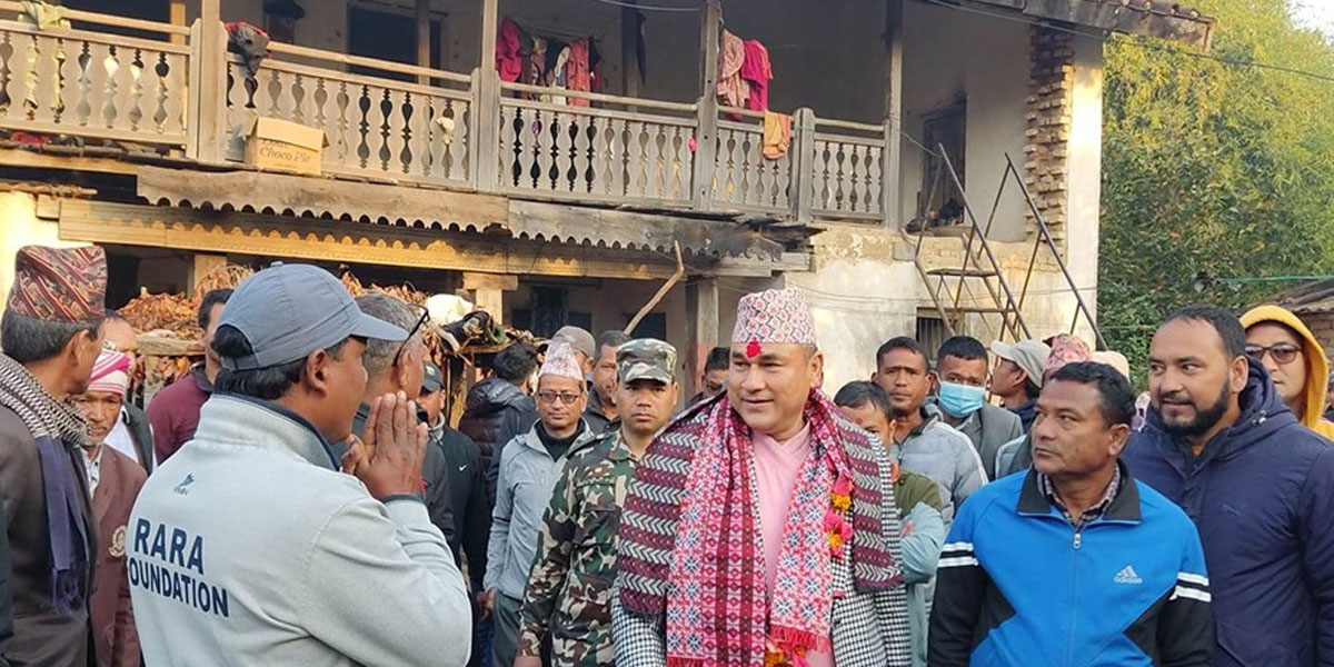 मुख्यमन्त्री भएपछि शाह पुगे रेशमको घर, जेलमुक्त गराउन आफूले सक्दो पहल गर्ने