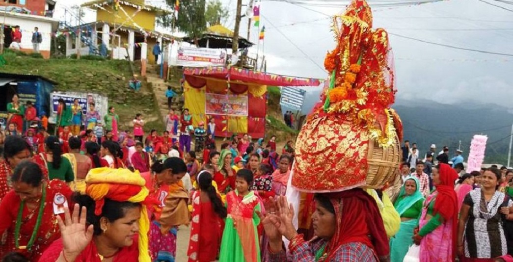 सुदूरपश्चिम र मध्यपश्चिमवासीले आज उज्याली गौरा एवं दुर्वाष्टमी पर्व मनाइँदै