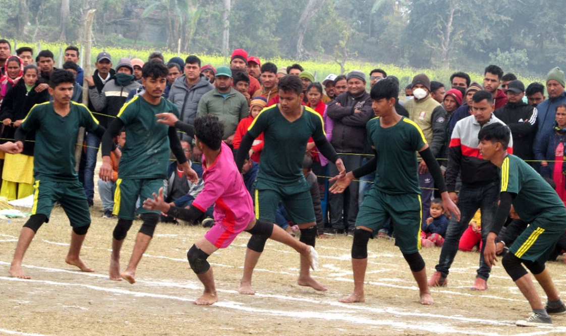 चाडपर्वको रौनकता छाएसँगै कञ्चनपुरका गाउँ गाउँमा खेलकुद प्रतियोगिता