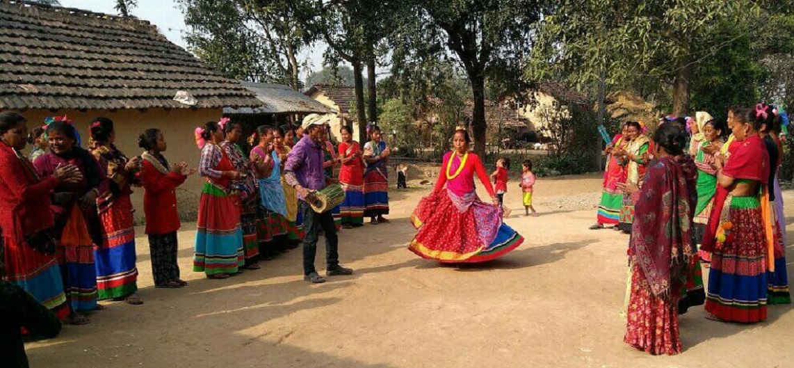 माघ लहैली सुरिक सिकार खैली रे हाँ……