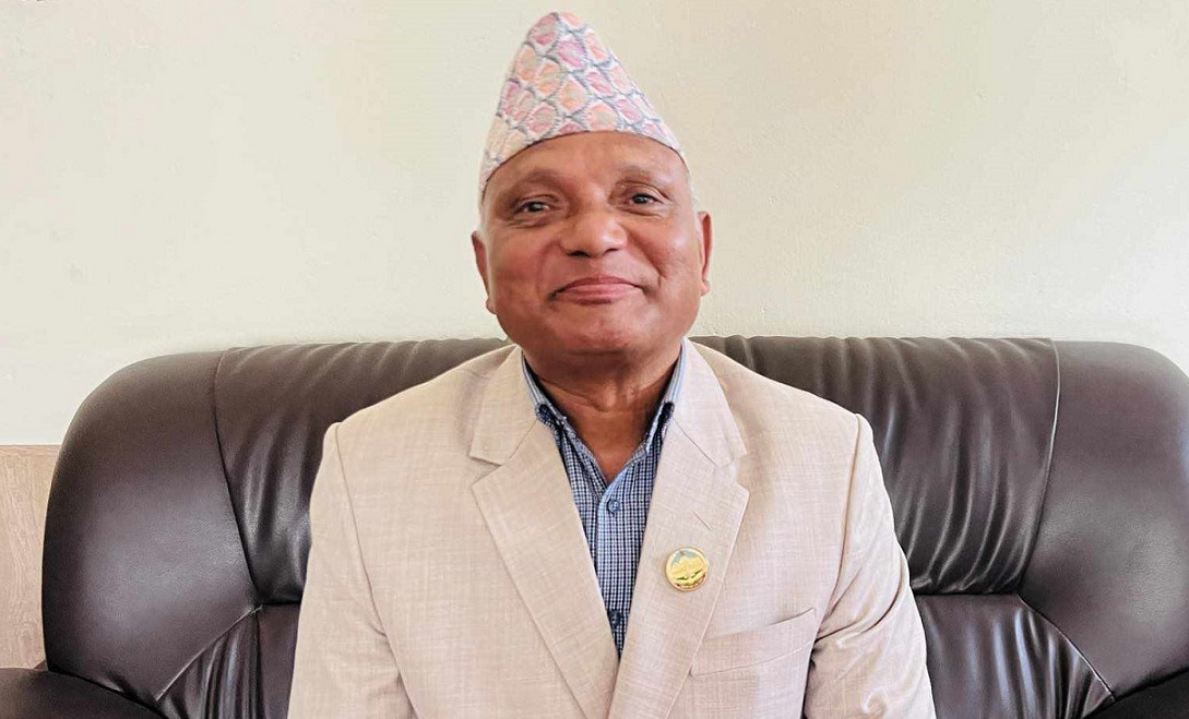 लुम्बिनीका मुख्यमन्त्री महराले आज पद तथा गोपनीयताको शपथग्रहण गर्दै