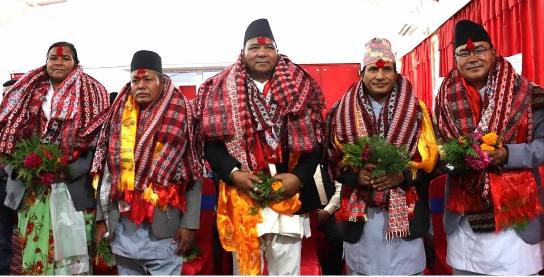 कर्णालीका नवनियुक्त मन्त्रीले लिए शपथ, मुख्यमन्त्रीप्रति असन्तुष्टि जनाउँदै शाह भने उपस्थित भएनन्