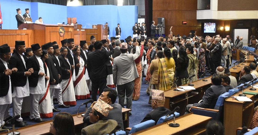 कांग्रेस लगायत प्रतिपक्षलाई पेलेरै अघि बढ्यो सत्ता पक्ष, के के भयो प्रतिनिधि सभा बैठकमा ?