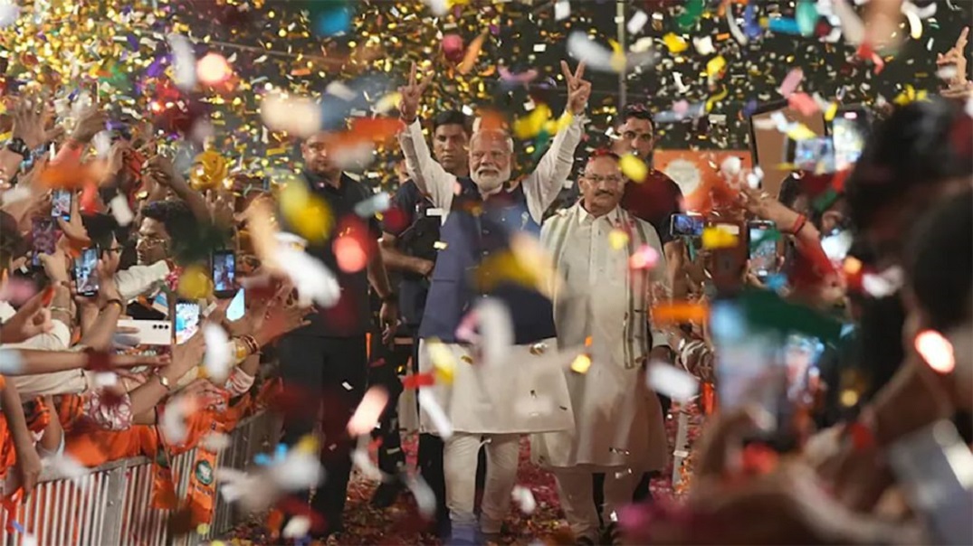 ५४३ क्षेत्रकै नतिजा आउँदा भाजपा गठबन्धनले जित्यो २९३ सिट, कुन दलले कति सिट जिते ?