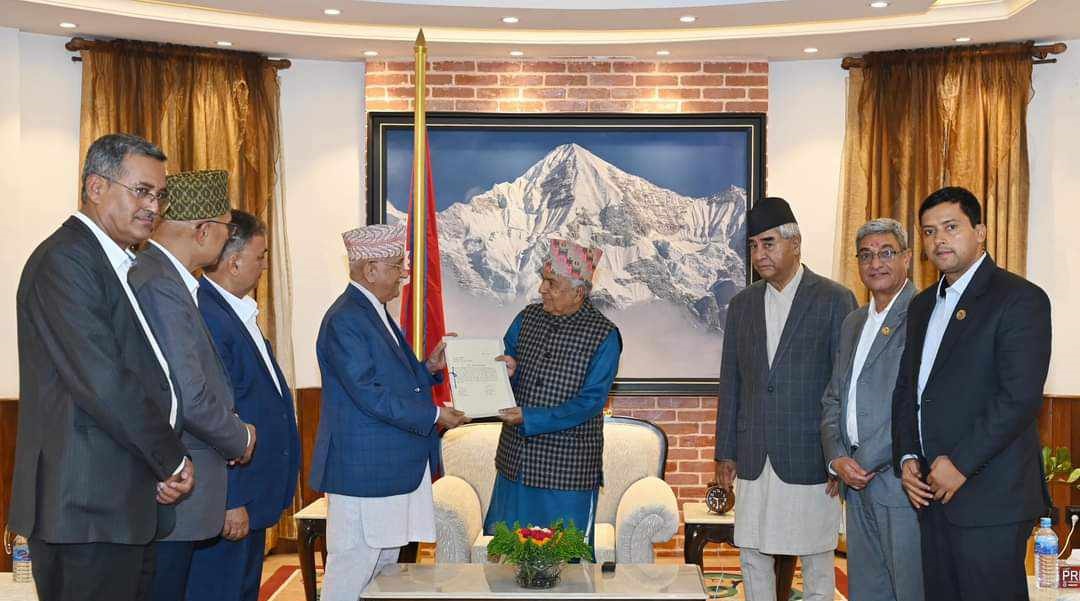 प्रधानमन्त्री ओलीको नियुक्तिविरुद्धको रिटमा सुनुवाइ हुँदै