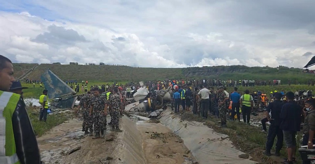 काठमाडौं विमानस्थलमा सौर्य एयरको जहाज दुर्घटना : विमानस्थल बन्द, दर्जनौं उडान अवतरण प्रभावित