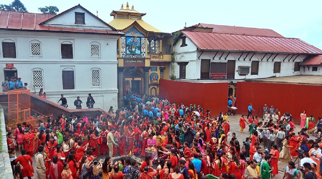 आज हरितालिका तीज: पशुपतिनाथका चारवटै ढोका खुला, यस्तो छ मन्दिर छिर्ने लाइन व्यवस्थापन