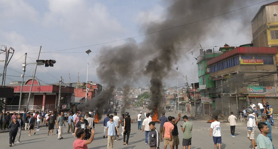 काठमाडौँ उपत्यकाका तीनै जिल्लामा कर्फ्यु, सुरु भयो जेन-जीको प्रदर्शन