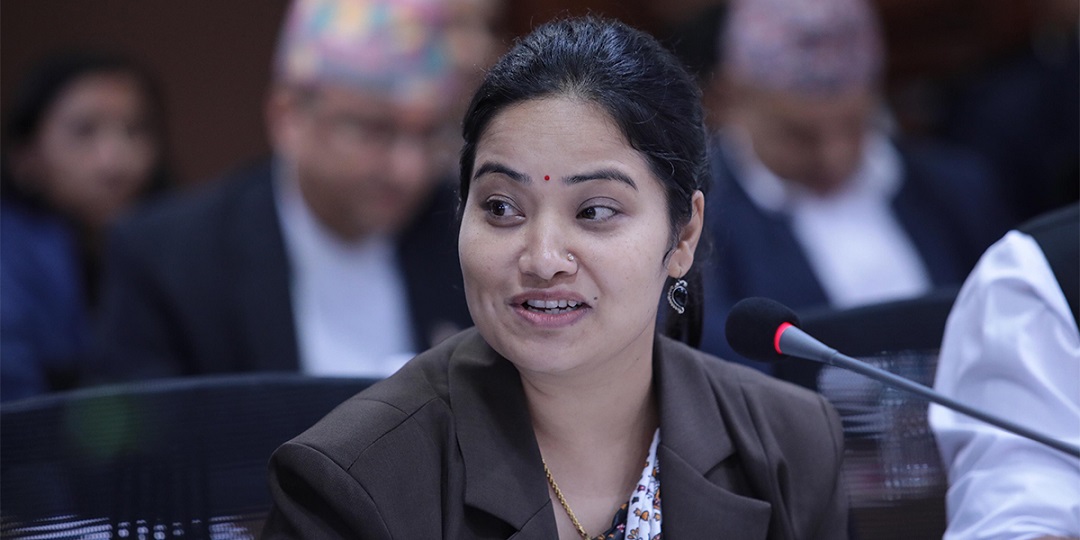 चितवनदेखि डडेलधुरासम्मका भूमिहीनलाई जग्गाधनी पुर्जा प्रदान