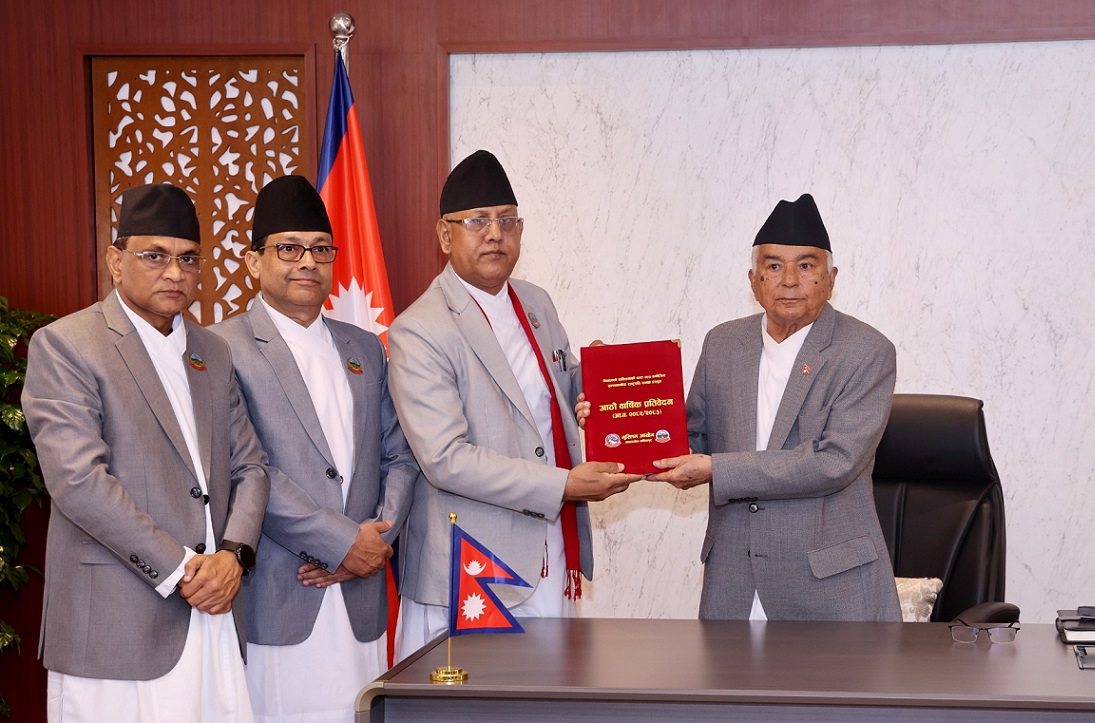मुस्लिम आयोगद्वारा राष्ट्रपति पौडेल समक्ष बार्षिक प्रतिवेदन पेश