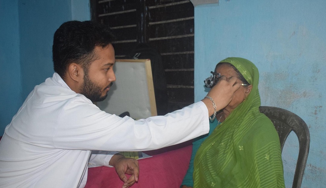 विश्व दृष्टि दिवस : घट्यो अन्धोपन, बढ्दैछन् आँखाका नयाँ चुनौती